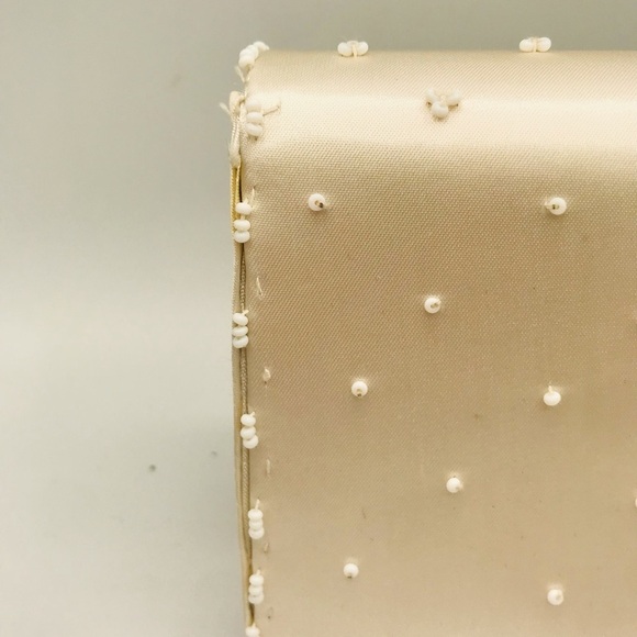 Beautiful White Cream Beaded Clutch with Pearls - Picture 11 of 14